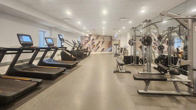 Building Photo - 850 N Lake Shore Dr