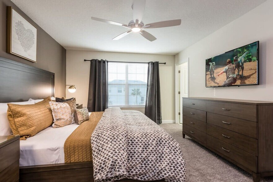 Building Photo - 4821 Kings Castle Cir