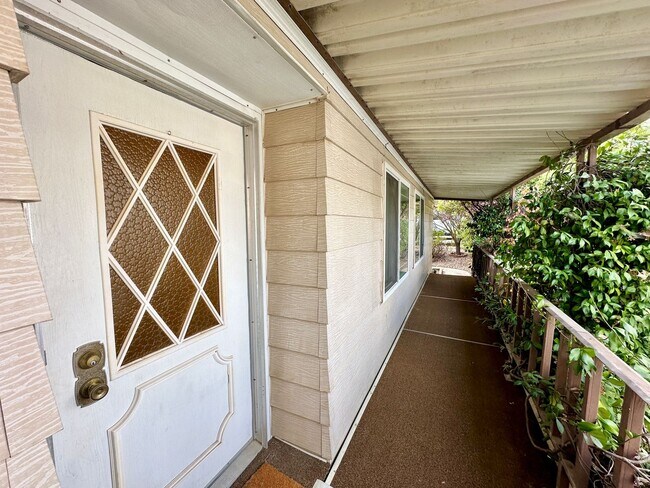 Building Photo - 4366 Valley Ln