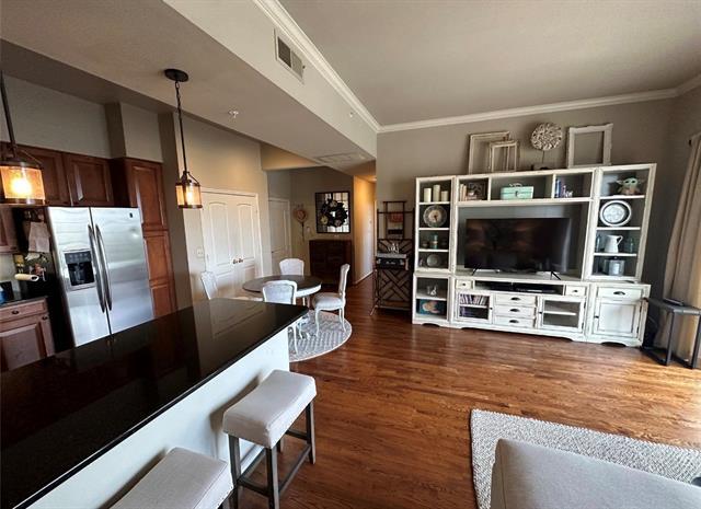 Building Photo - 3225 Turtle Creek Blvd