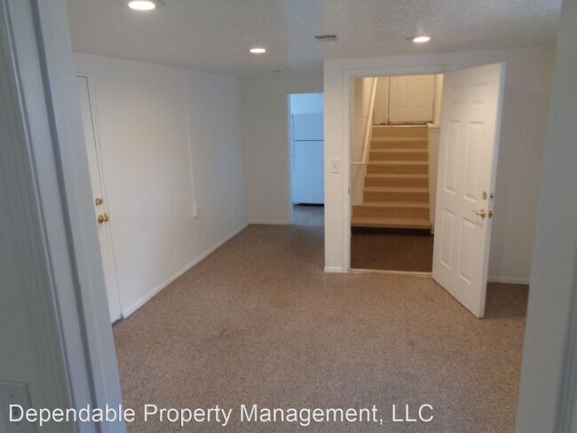 Building Photo - 6 br, 3 bath House - 1018 17th Street