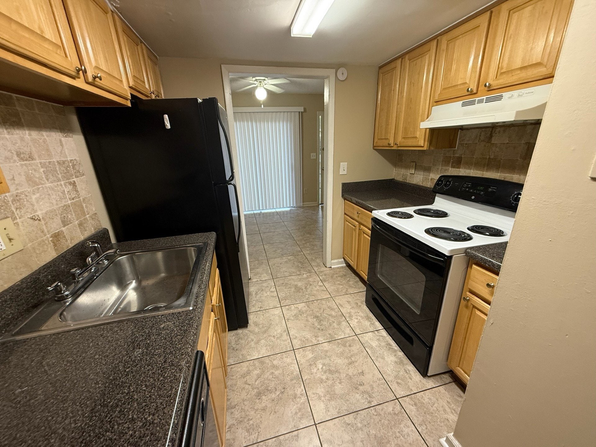 Building Photo - 6369 Holcomb Way