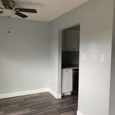 Building Photo - 3931 N Garland Ave