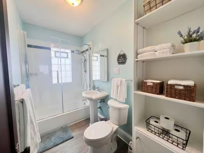 Building Photo - 817 Bell Ave