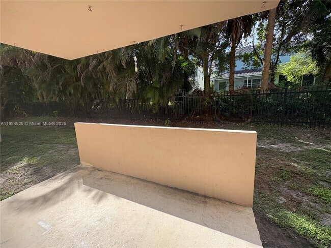 Building Photo - 1200 Tallwood Ave
