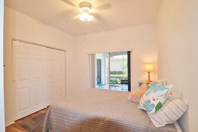 Building Photo - 1812 Sandhill Crane Dr