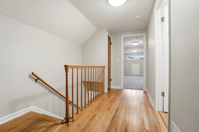 Building Photo - 2481 E Rahn Rd