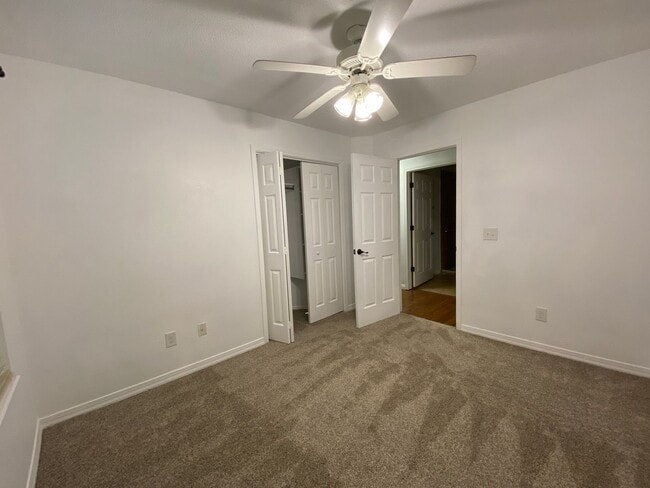 Building Photo - 1326 Tradition Ave
