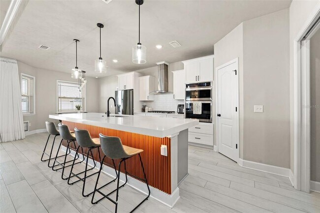 Building Photo - 24784 SW 21st Ln