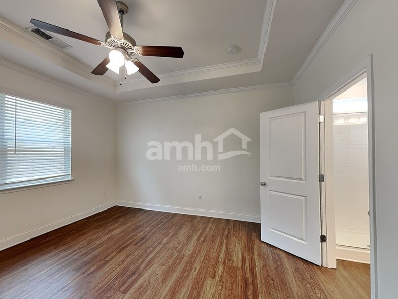 Building Photo - 2452 Napa Valley Dr