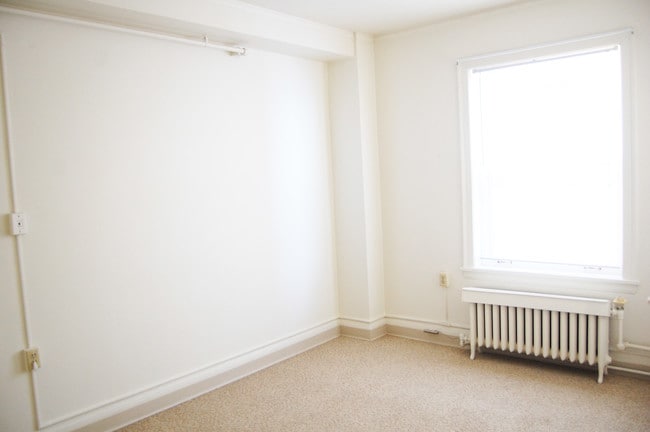 Interior Photo - Greysolon Plaza Apartments