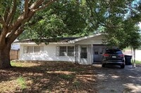 Building Photo - 145 Beverly Dr