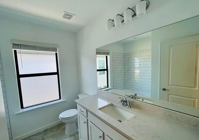 Building Photo - 27869 Solis Grande Dr