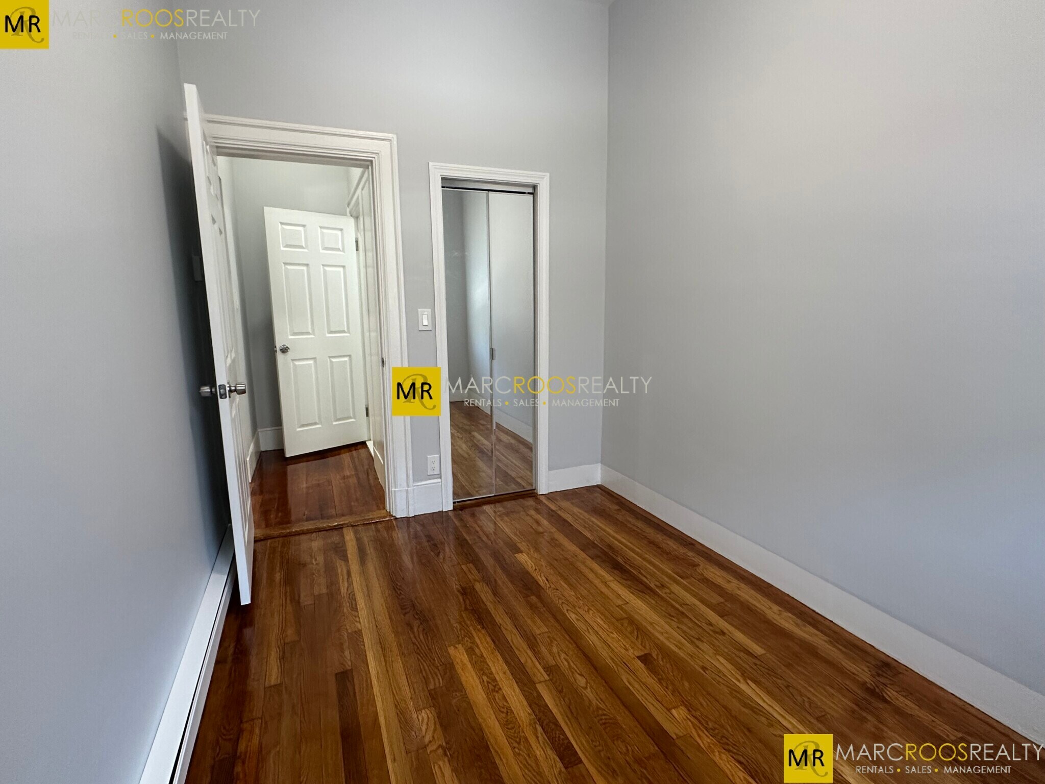 Building Photo - 474 Commonwealth Ave