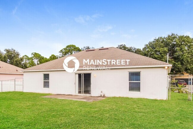 Building Photo - 3 Bedroom Pet-Friendly Home in PALM BAY, F...