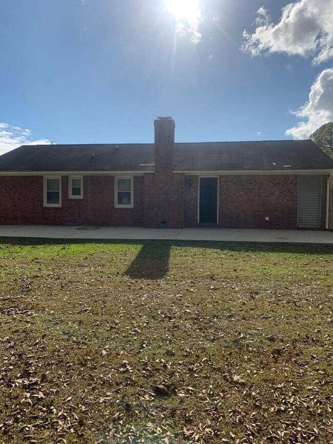 Building Photo - 115 Aylesbury Rd