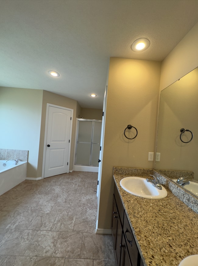 Building Photo - NEW 4 Bedroom | 2 Bathroom | 3 Car Garage ...