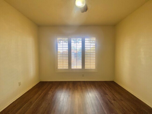 Building Photo - Great 5 bedroom home near LCU now available