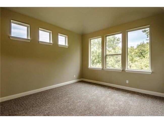 Building Photo - 10671 Villanova Dr