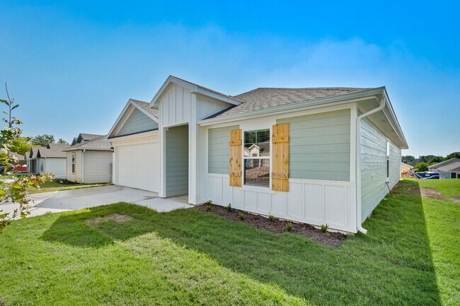 Building Photo - Beautiful, Brand New 4/2 in Gentry!