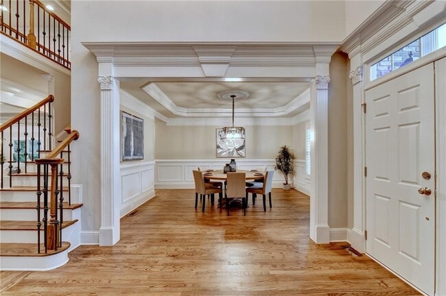 Building Photo - 9848 Talisman Dr