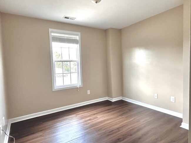 Building Photo - 3017 Cricket Rd