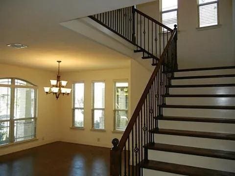 Building Photo - 2320 Lynbridge Cir