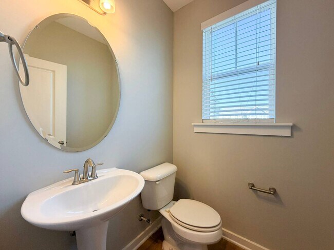 Building Photo - 6623 Perry Creek Rd