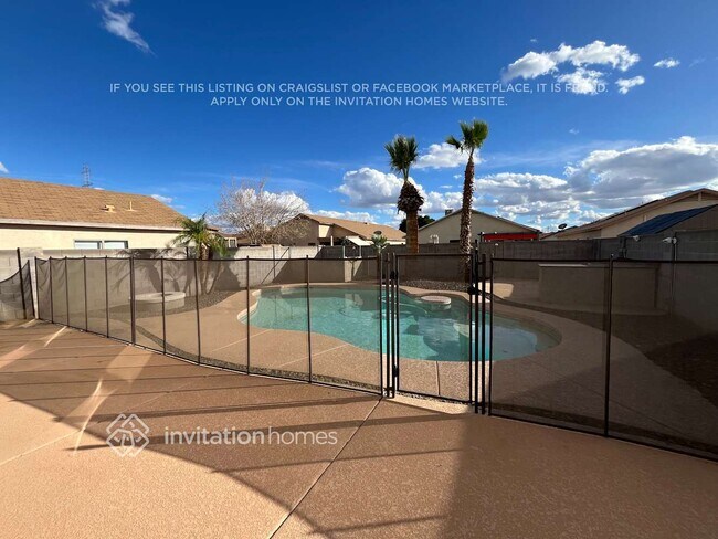 Building Photo - 11545 W Larkspur Rd