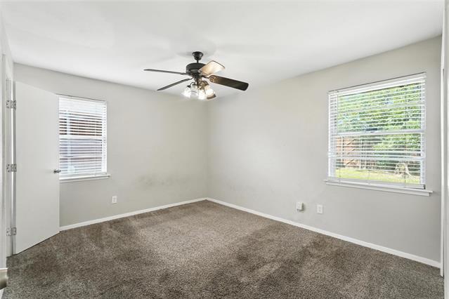 Building Photo - 4212 Ashwood Dr