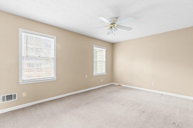 Building Photo - 375 Dixie Ct