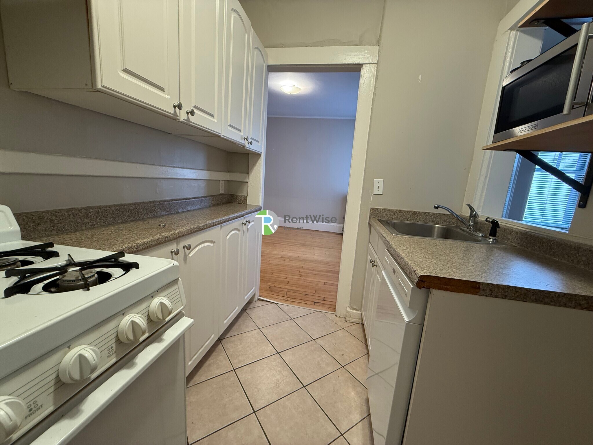 Building Photo - 11 Story St