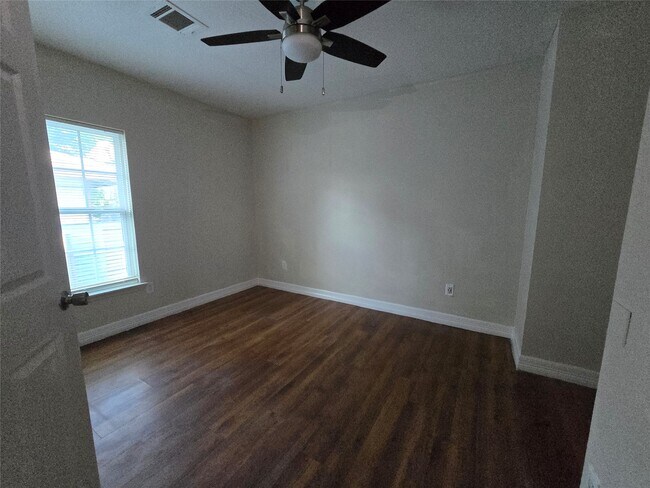 Building Photo - 19736 Dunbar Ave