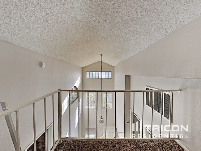 Building Photo - 8127 W Desert Cove Ave