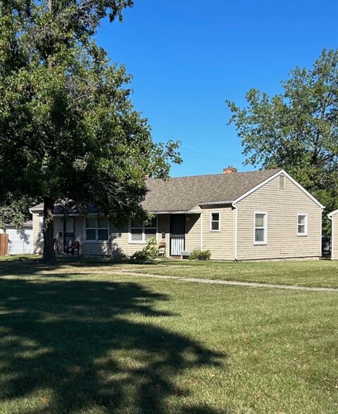 Primary Photo - Anthony Wayne Villas and Flats