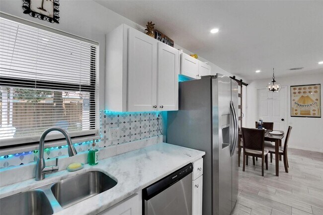 Building Photo - 4731 W Montgomery Ave