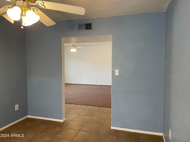 Building Photo - 8473 E Pierce St