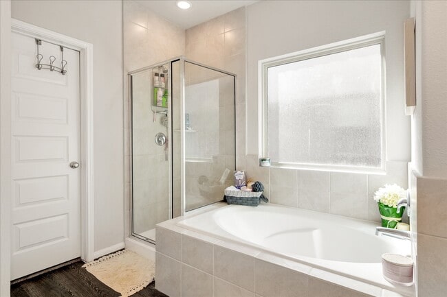 Building Photo - 8426 Moonlight Bay Cir