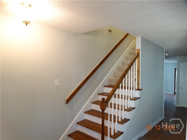 Building Photo - 85 Port Dr