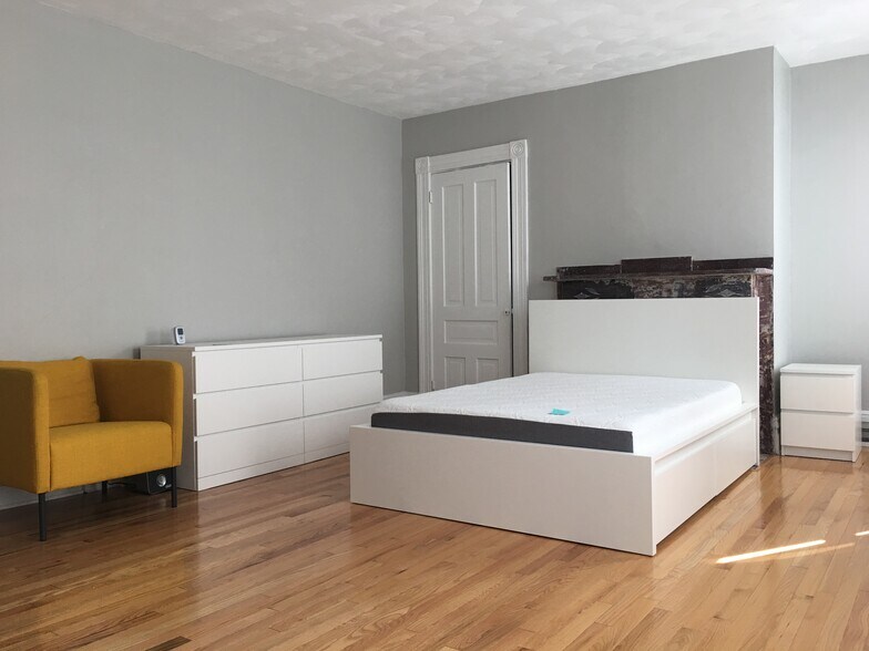 Building Photo - 5451 Potter St