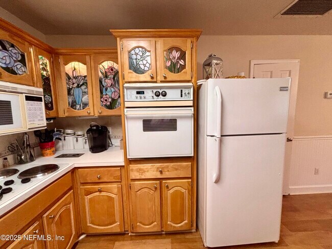 Building Photo - 15813 Butch Baine Dr