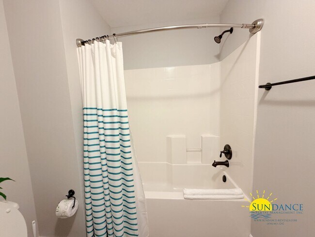 Building Photo - 137 Golf Villa Dr
