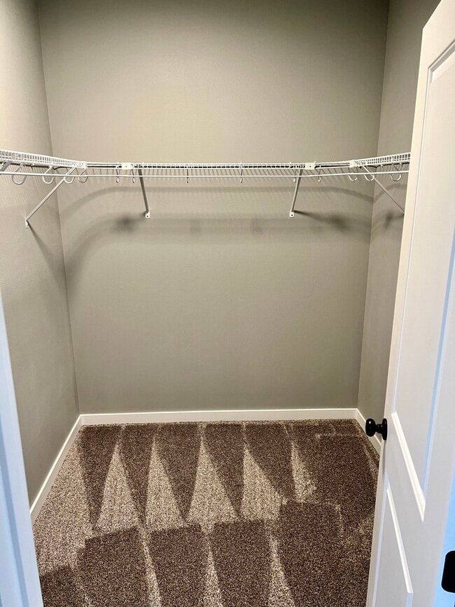 Building Photo - 1041 S Russell St