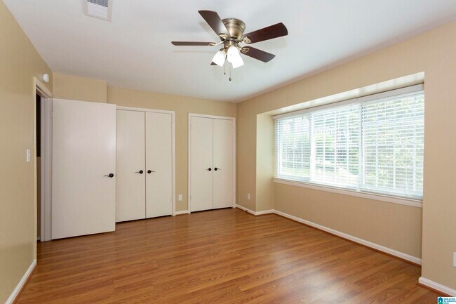 Building Photo - 804 Vestavia Villa Ct