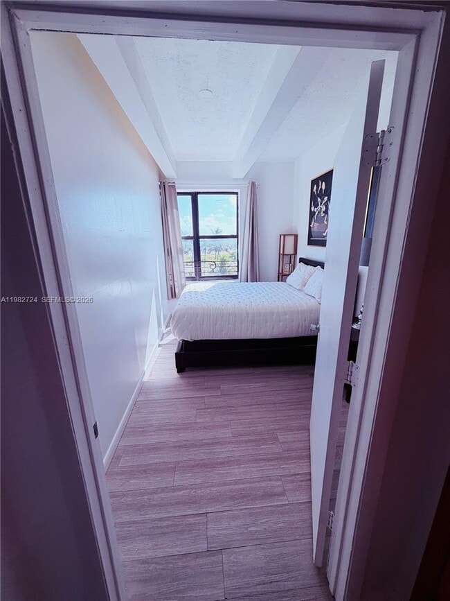 Building Photo - 1330 Ocean Dr