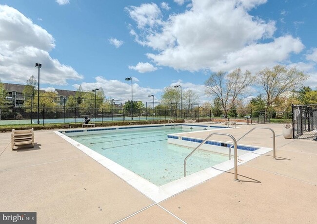 Building Photo - 2134 Commissary Cir