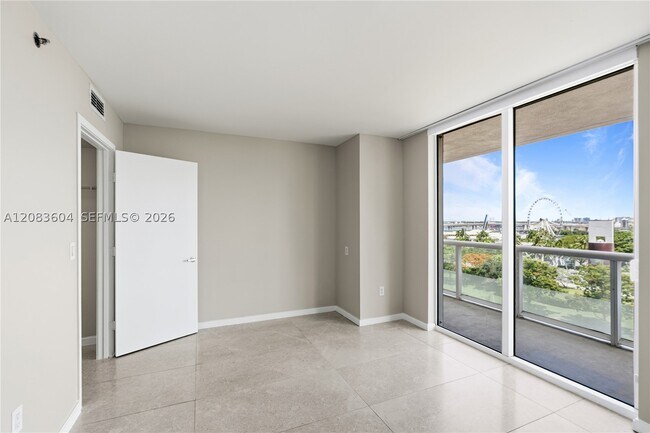 Building Photo - 50 Biscayne Blvd