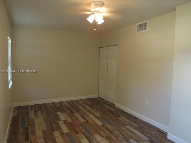 Building Photo - 440 NW 15th Ave