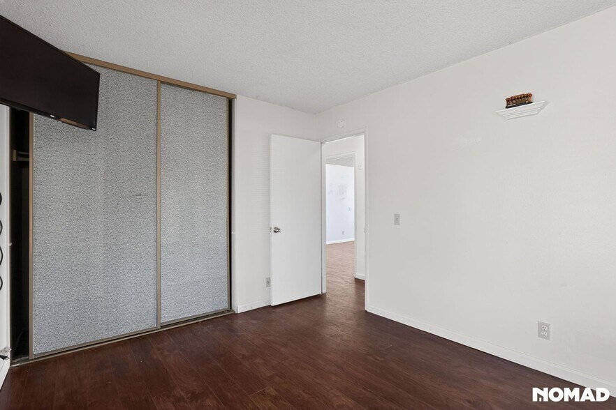 Building Photo - 43038 Lemonwood Dr