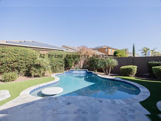 Building Photo - 2612 W Perola Dr